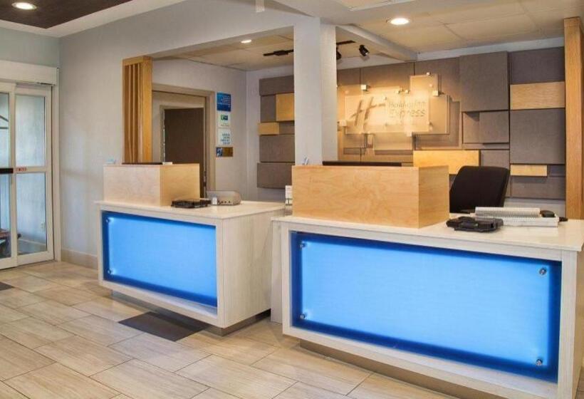 فندق Holiday Inn Express & Suites Port Charlotte By Ihg