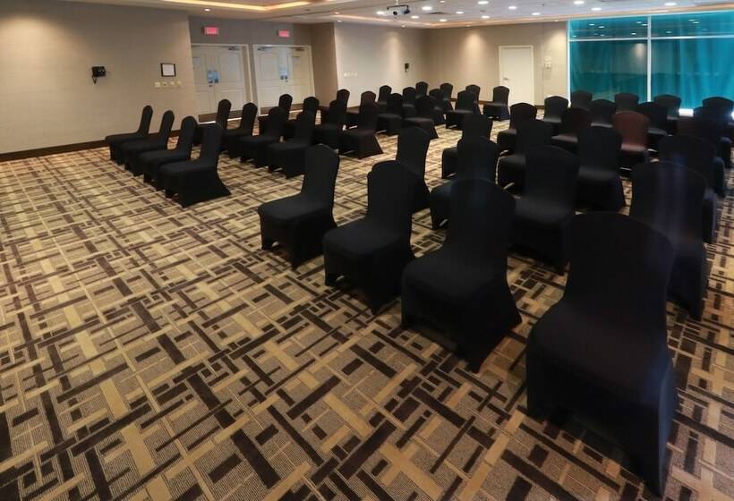 فندق Holiday Inn Reynosa Industrial Poniente, An Ihg