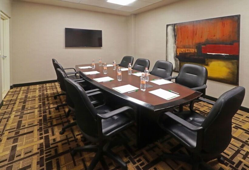 فندق Holiday Inn Reynosa Industrial Poniente, An Ihg