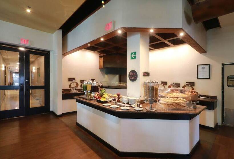 فندق Holiday Inn Reynosa Industrial Poniente, An Ihg