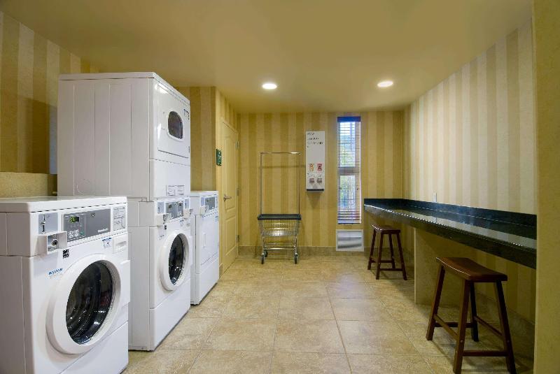 فندق Homewood Suites By Hilton Sacramento Airport Natomas