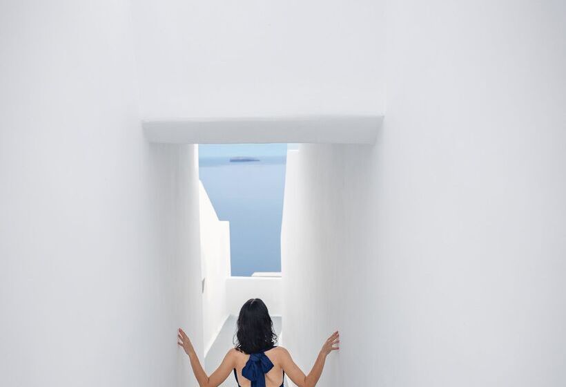 هتل Ikies Santorini