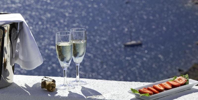 هتل Ikies Santorini