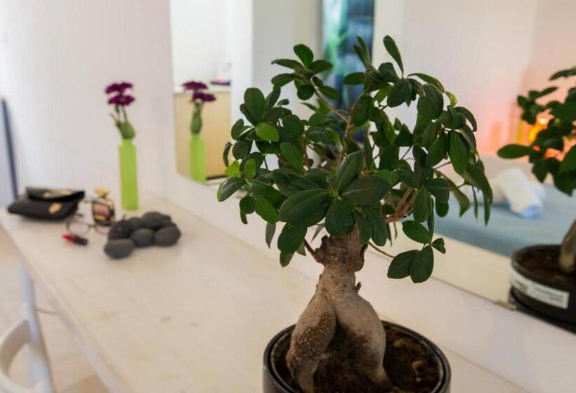 Отель Iliada Odysseas Resort