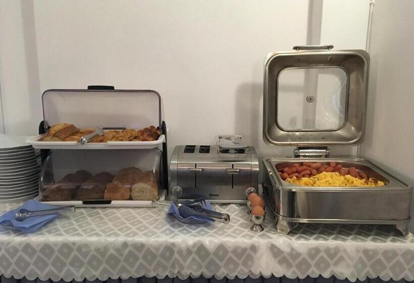 Отель Irigeneia