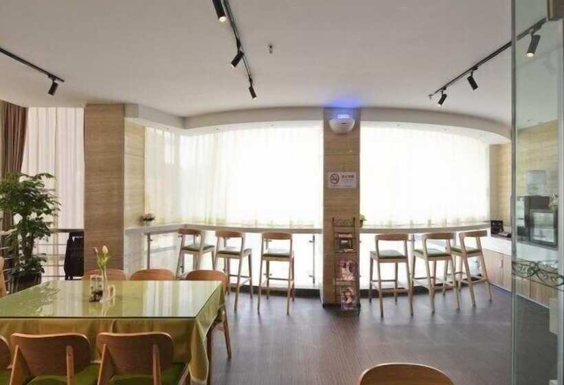 호텔 Jinjiang Inn Caobao Road Subway Station
