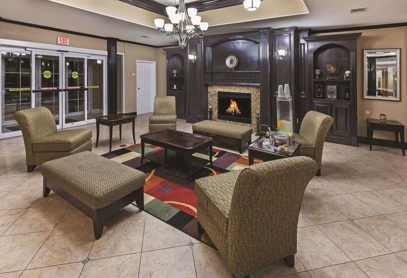 בית מלון כפרי La Quinta Inn & Suites By Wyndham Livingston