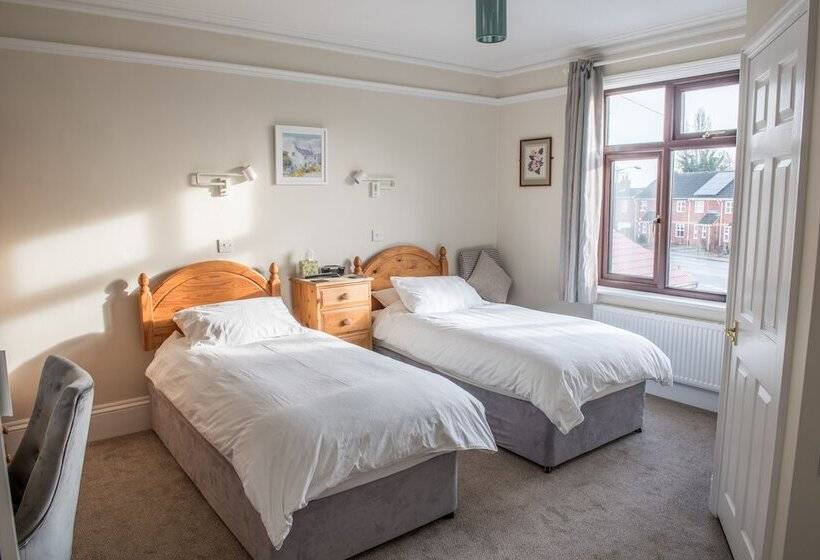 فندق Toothbrush Rooms At Lattice Lodge   Guest Kitchen & Ev Recharging