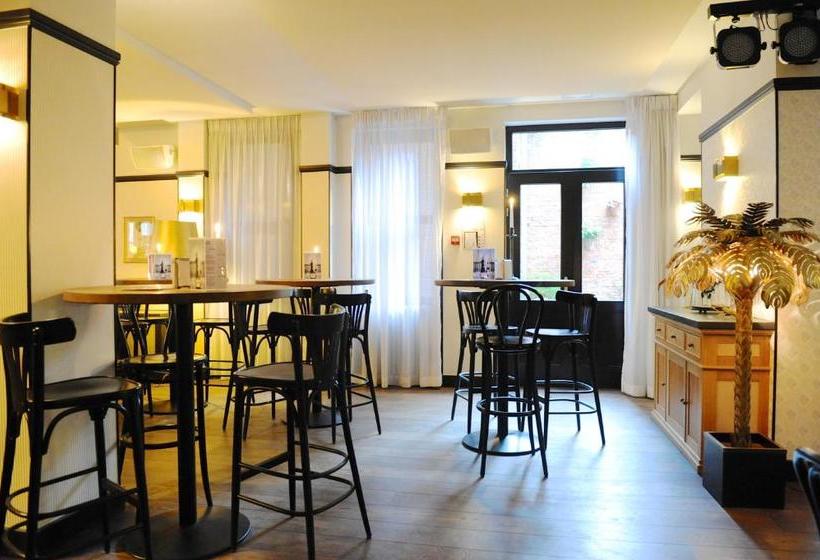 Hotel Latroupe Le Berger