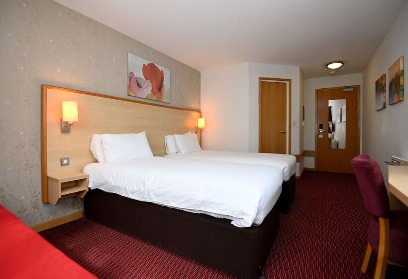 호텔 Meadow Farm Redditch By Marstons Inns