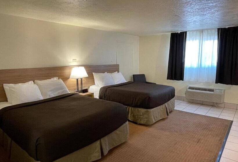 فندق Newport Coast Inn