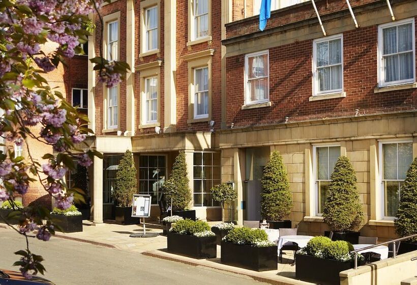 בית מלון כפרי Palm Court