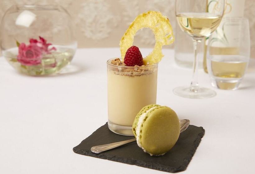 בית מלון כפרי Palm Court