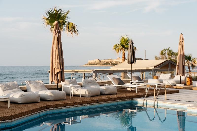 호텔 Petradi Beach Lounge