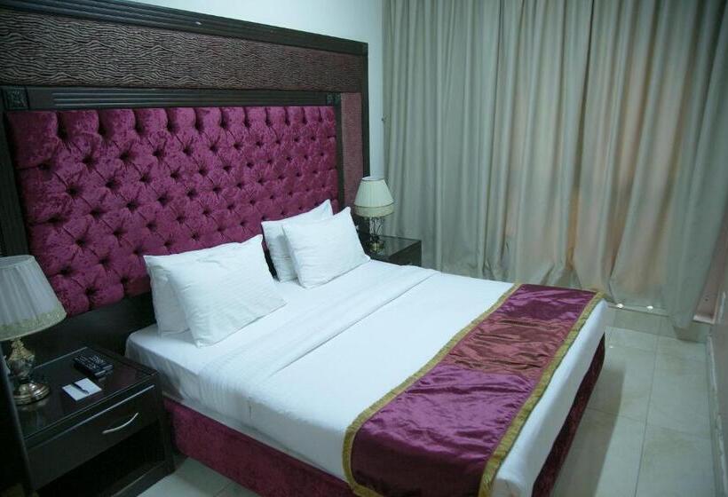 هتل Queens Suite