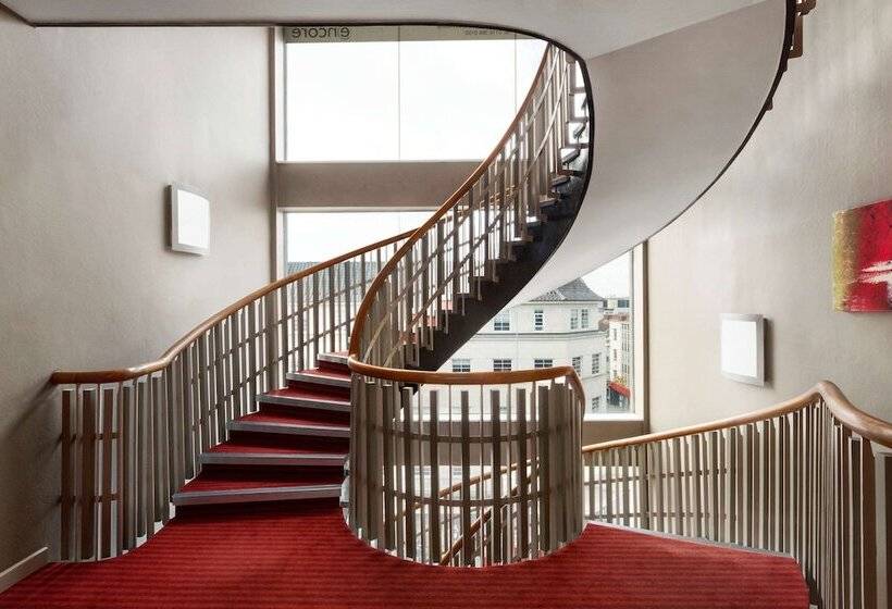 בית מלון כפרי Ramada Encore Leicester City Centre