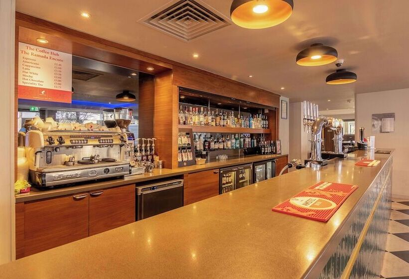 בית מלון כפרי Ramada Encore Leicester City Centre