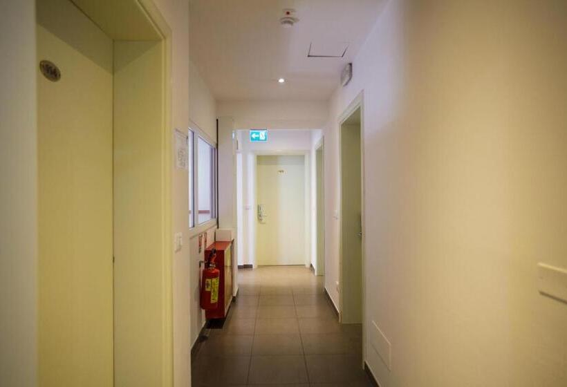 فندق Residence Roxy