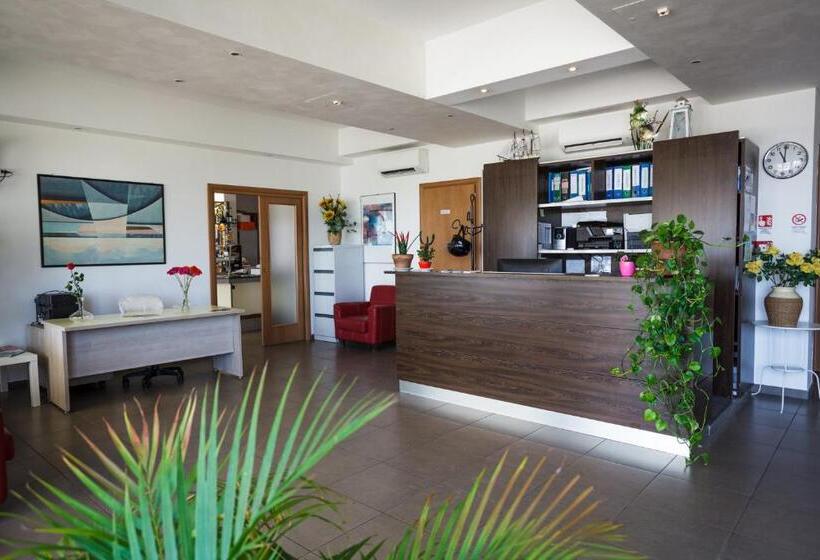 فندق Residence Roxy