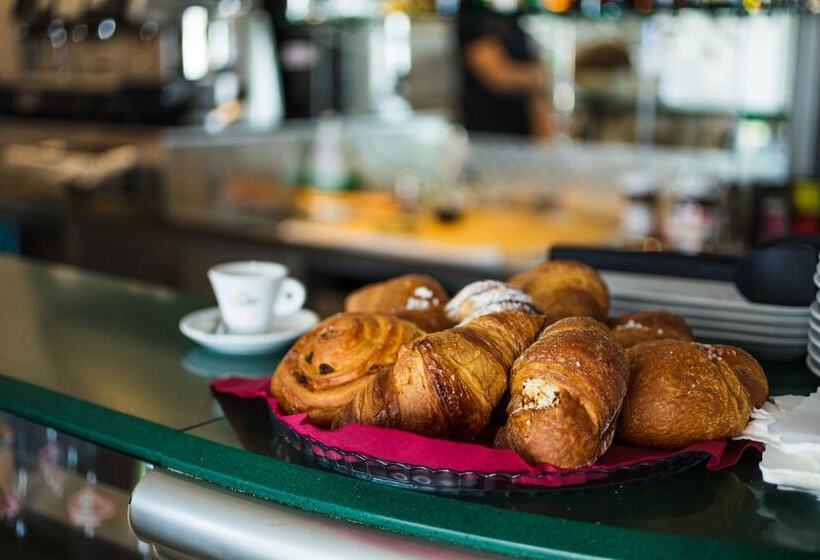 فندق Residence Roxy