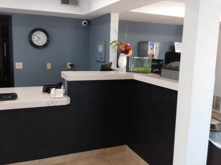 호텔 Rodeway Inn & Suites Kearney