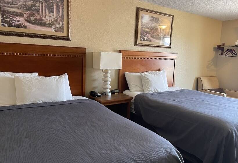 호텔 Rodeway Inn & Suites Kearney