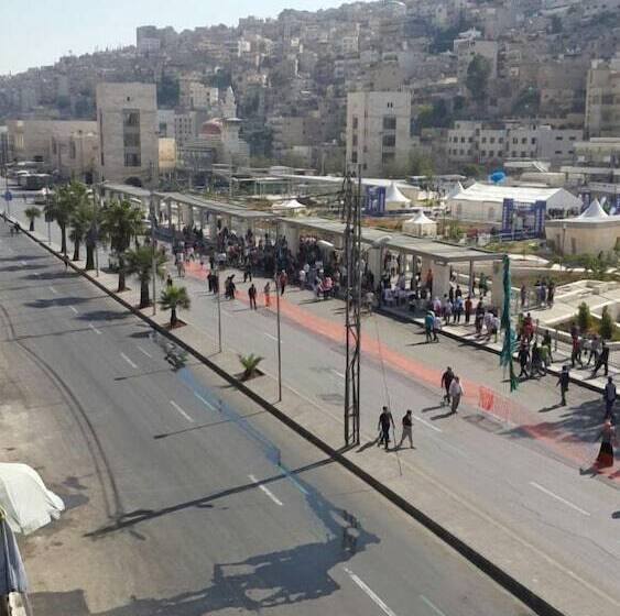 هتل Roman Theater