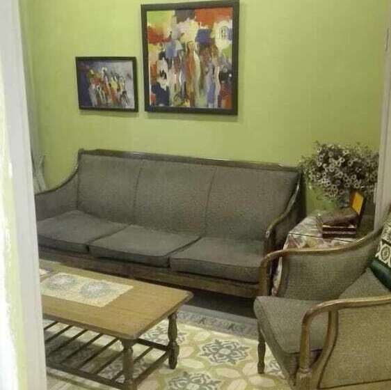 هتل Roman Theater