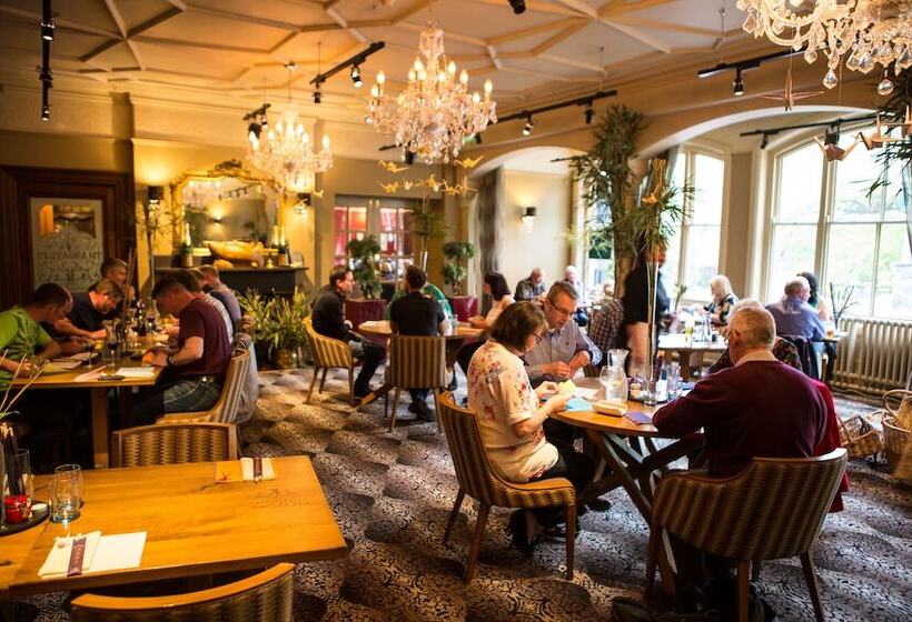 בית מלון כפרי Royal Oak