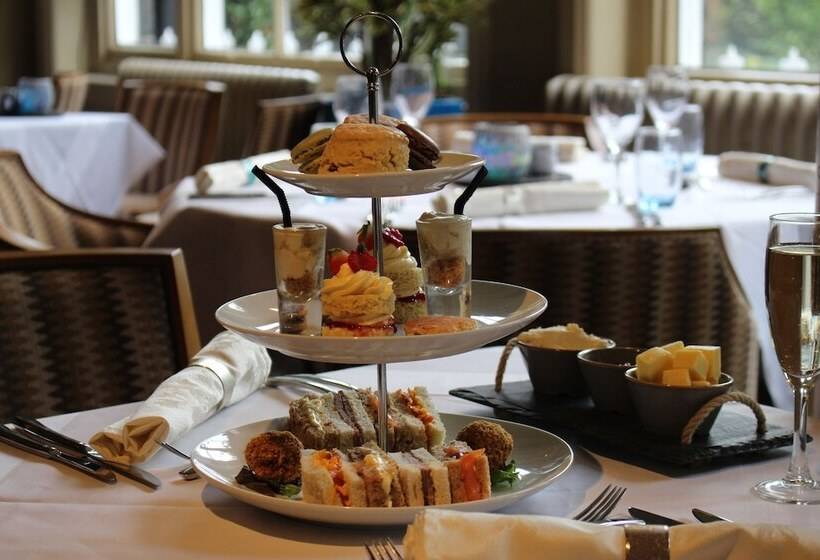 בית מלון כפרי Royal Oak