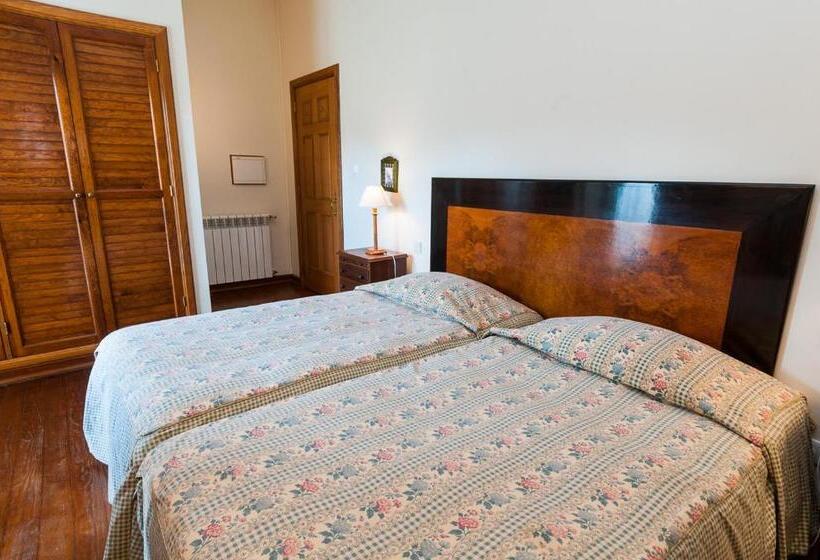 فندق ريفى Hospedaria Do Convento D Aguiar  Turismo De Habitacao