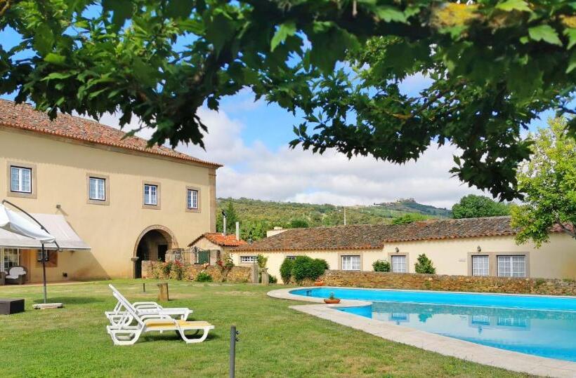 فندق ريفى Hospedaria Do Convento D Aguiar  Turismo De Habitacao