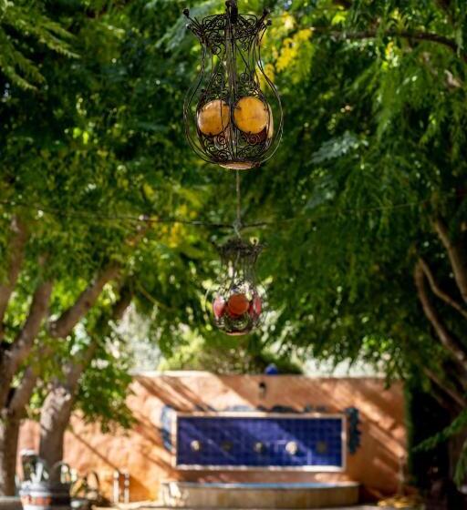 田舎風ホテル Paraiso Perdido