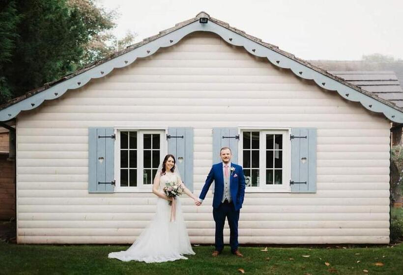 فندق Slaters Country Inn