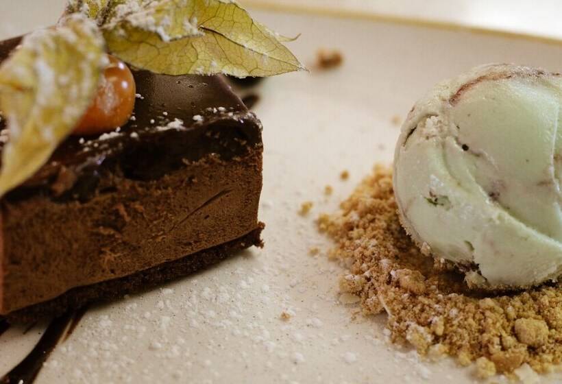 فندق Slaters Country Inn