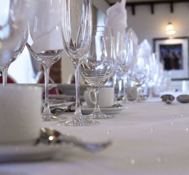 فندق Slaters Country Inn