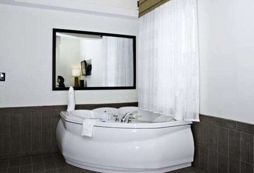 فندق Sleep Inn And Suites Downtown Inner Harbor