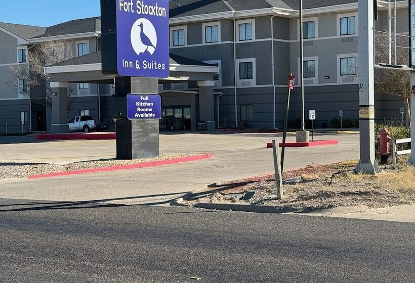 Отель Fort Stockton Inn & Suites