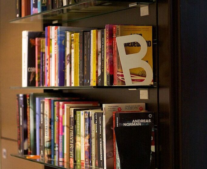 Steris Elegant Beach Hotel & Apartments