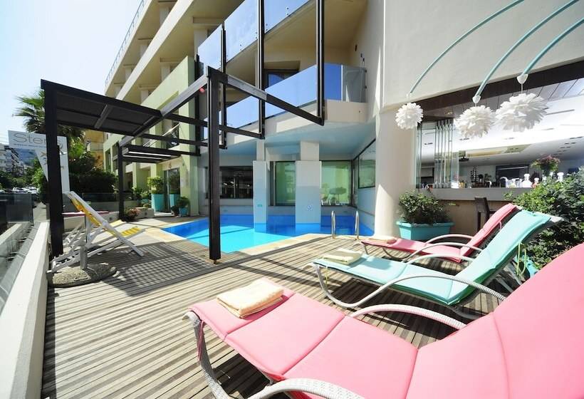 Steris Elegant Beach Hotel & Apartments