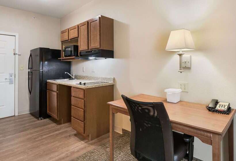 فندق Suburban Studios Waterloo