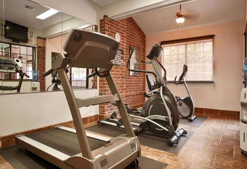 فندق Surestay Plus  By Best Western Edmond