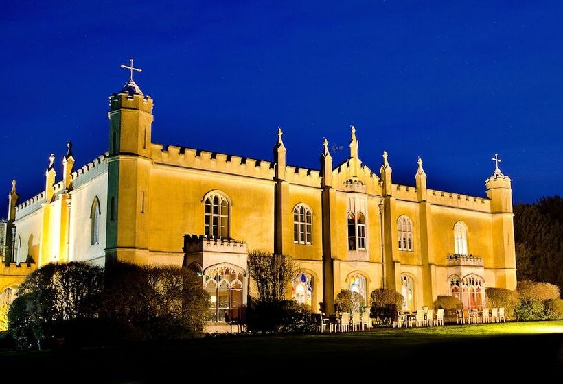 בית מלון כפרי The Coach House At Missenden Abbey