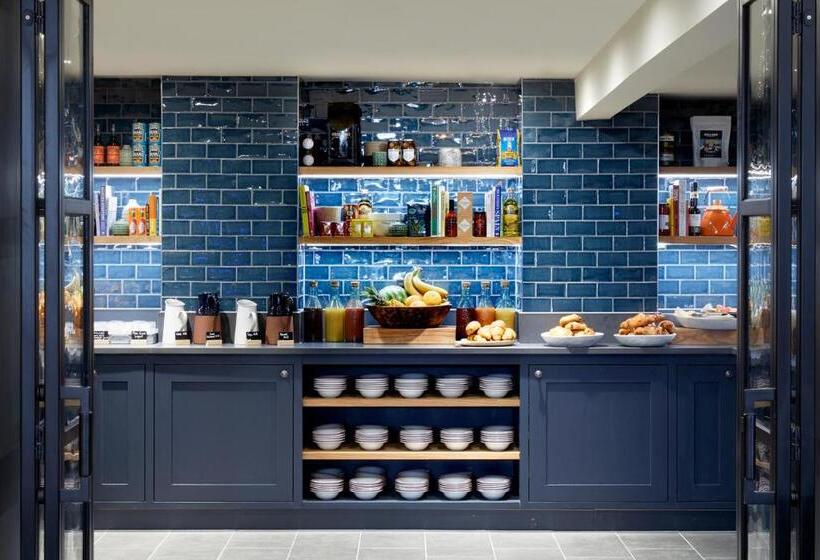 בית מלון כפרי The George