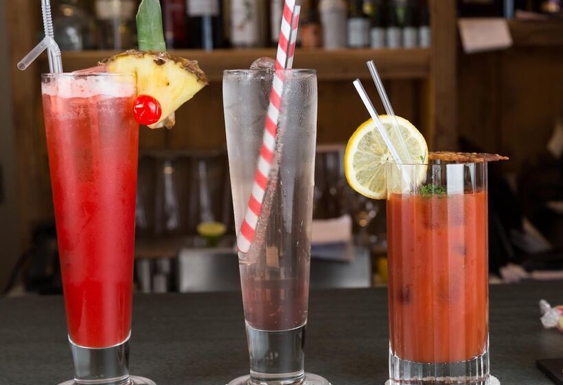 Отель The Lamplighter Dining ~ Rooms