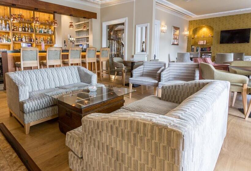 Отель The Lamplighter Dining ~ Rooms