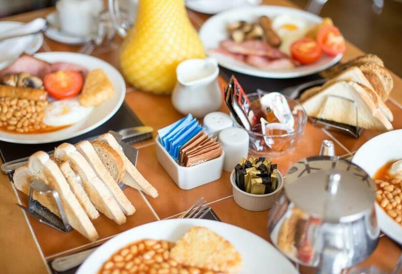 בית מלון כפרי The West Bank Guest House