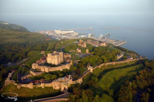 בית מלון כפרי The West Bank Guest House