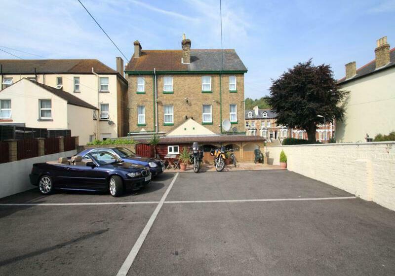 בית מלון כפרי The West Bank Guest House