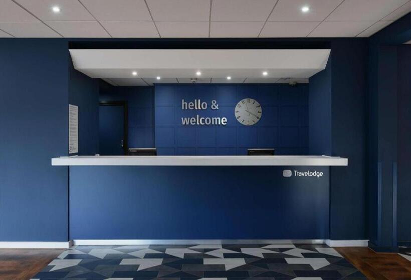 호텔 Travelodge Birmingham Airport